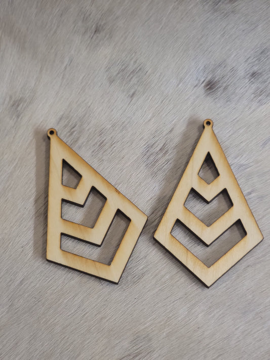 Basswood Earring (F)